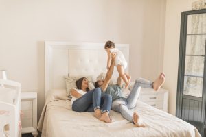 Hướng dẫn cách tự tháo lắp giường tủ dễ dàng khi chuyển nhà mới 5 di doi giuong khi chuyen nha sai gon moving