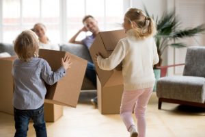 Hướng dẫn cách đóng gói đồ phòng khách khi chuyển nhà 10 DONG GOI PHONG KHACH