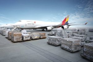 Các phương thức vận chuyển hàng hóa phổ biến hiện nay 10 van chuyen hang hoa bang duong hang khong
