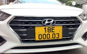 Xe biển số vàng là gì? Những ai phải đổi biển số vàng? 2 xe bien so vang
